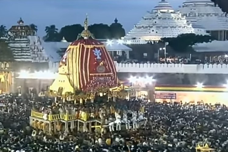 a view of Jagannath mandir Puri rathyatra