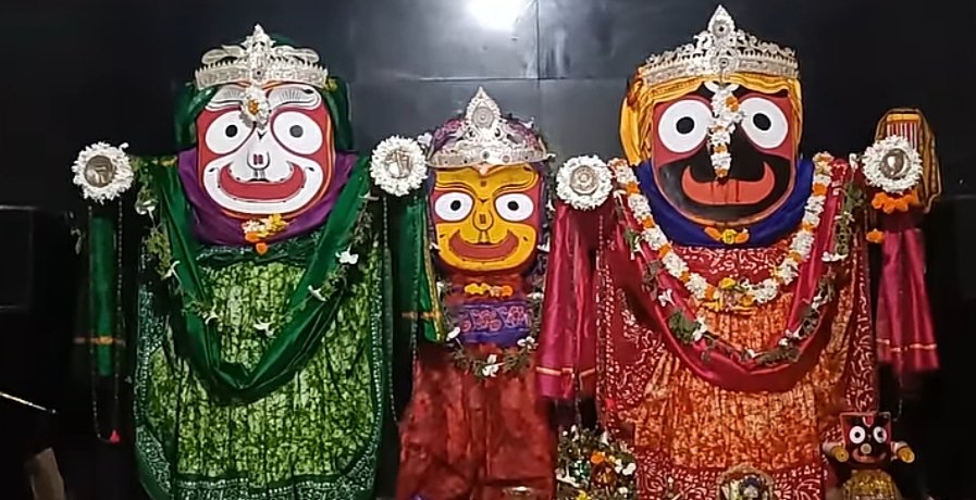 statue of krishna(jagannath) Balram and Subhadra in Puri Jagannath mandir.