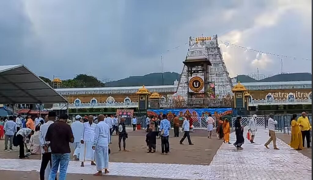 view of gopuram of tirupati balaji Mandir
